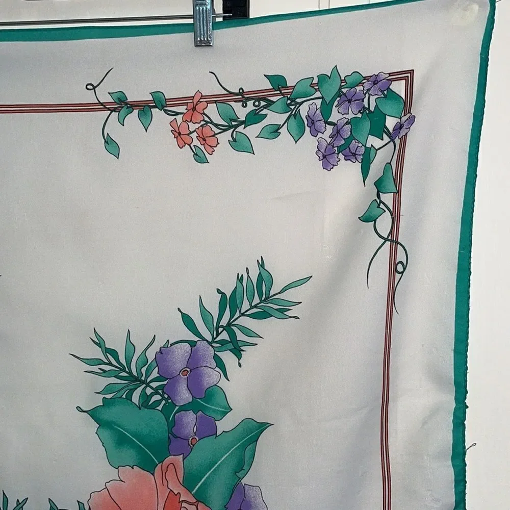 Vtg 70s/80s white‎ polyester floral large square scarf